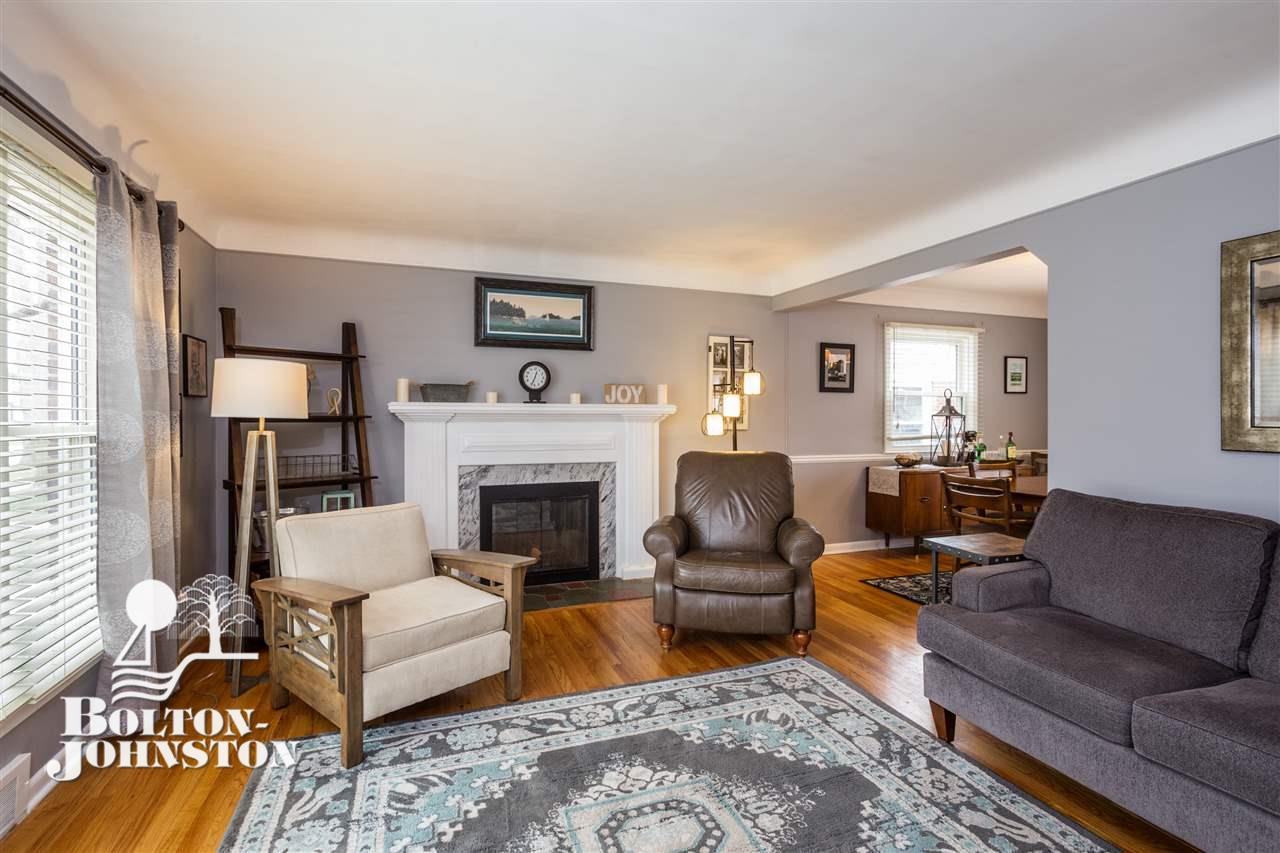 1718 Newcastle Road Grosse Pointe Woods, MI 48236 - Photo 6 of 39