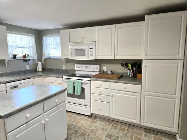 $249,000 | 2190 Southeast 25th Drive, Okeechobee, FL 34974