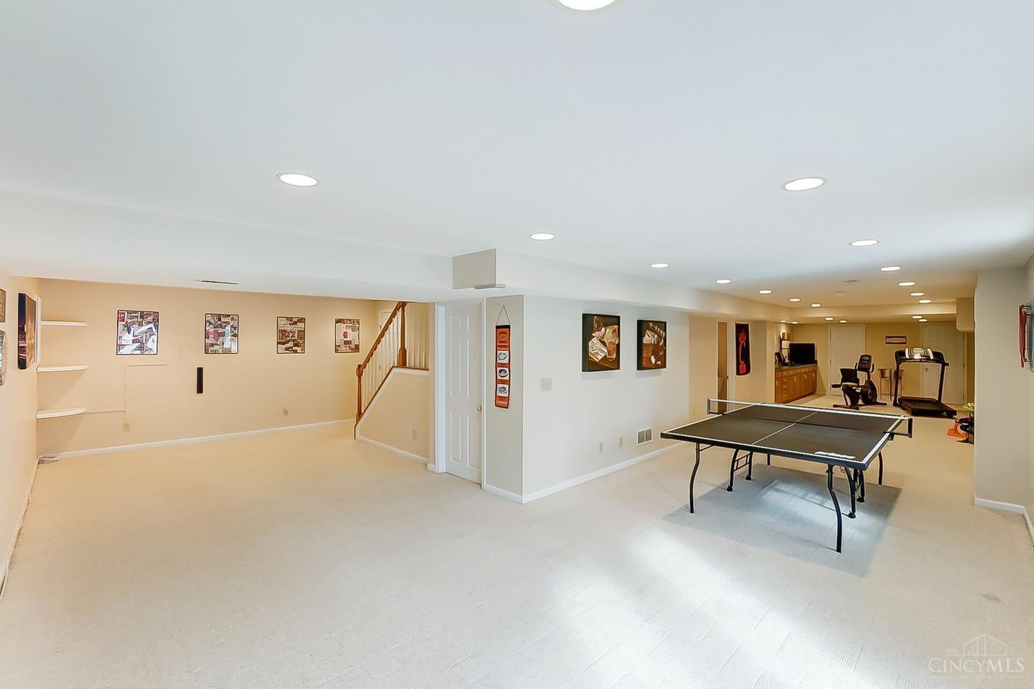 6465 Mapleton Avenue Cincinnati, OH 45233 - Photo 34 of 48 Gallery Image 34