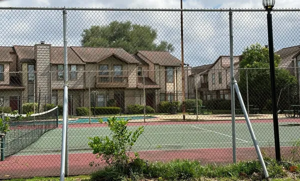 $1,650 | 12400 Brookglade Circle, Unit 51, Houston, TX 77099