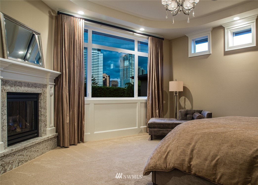920 Belfair Road Bellevue, WA 98004 - Photo 10 of 25 Gallery Image 10