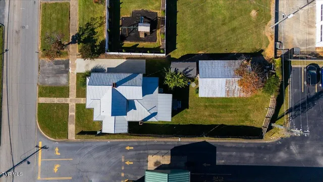 $340,000 | 211 East C Street, Elizabethton, TN 37643