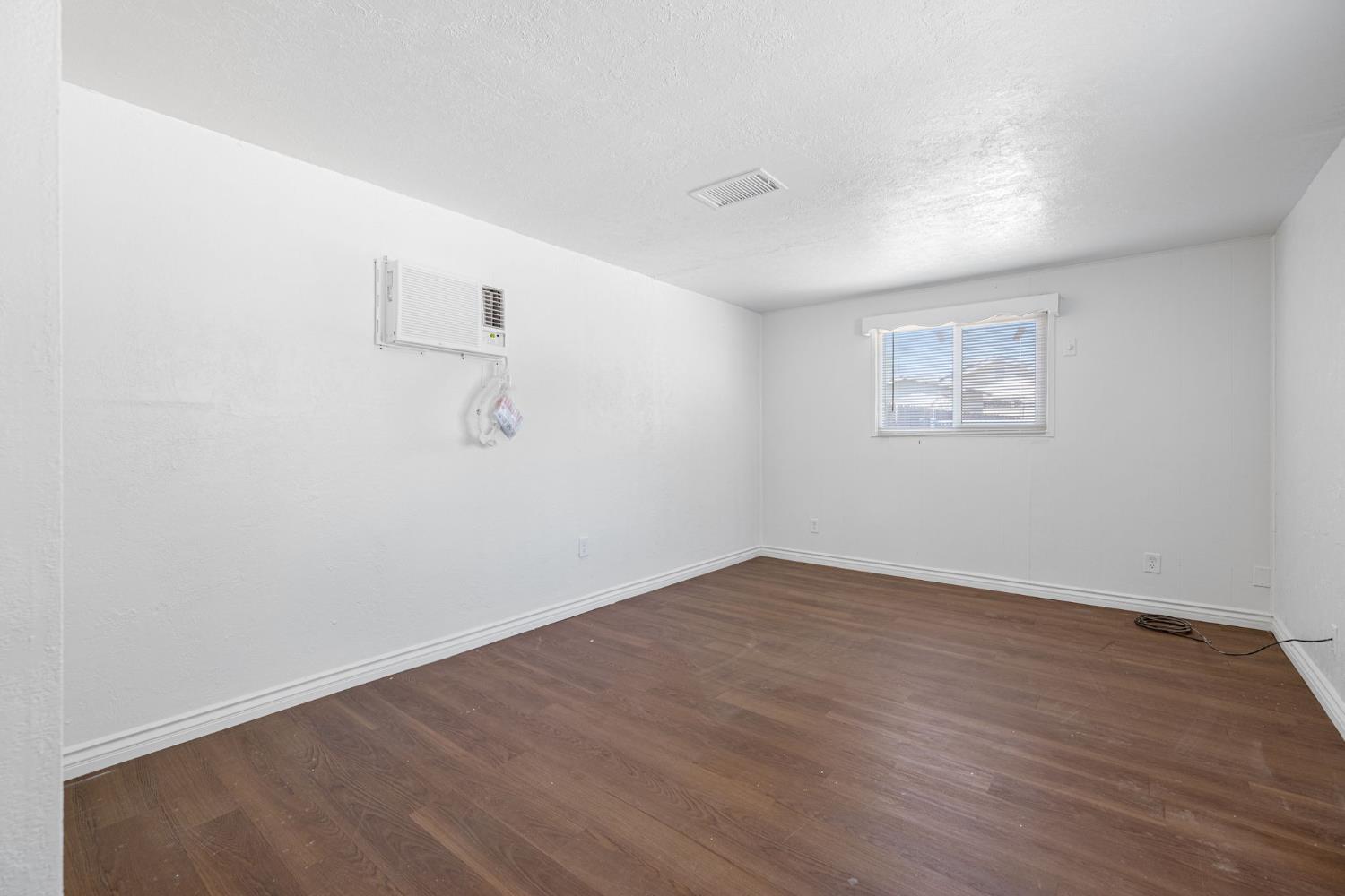 210 East Bush Street Lemoore, CA 93245 - Photo 22 of 42