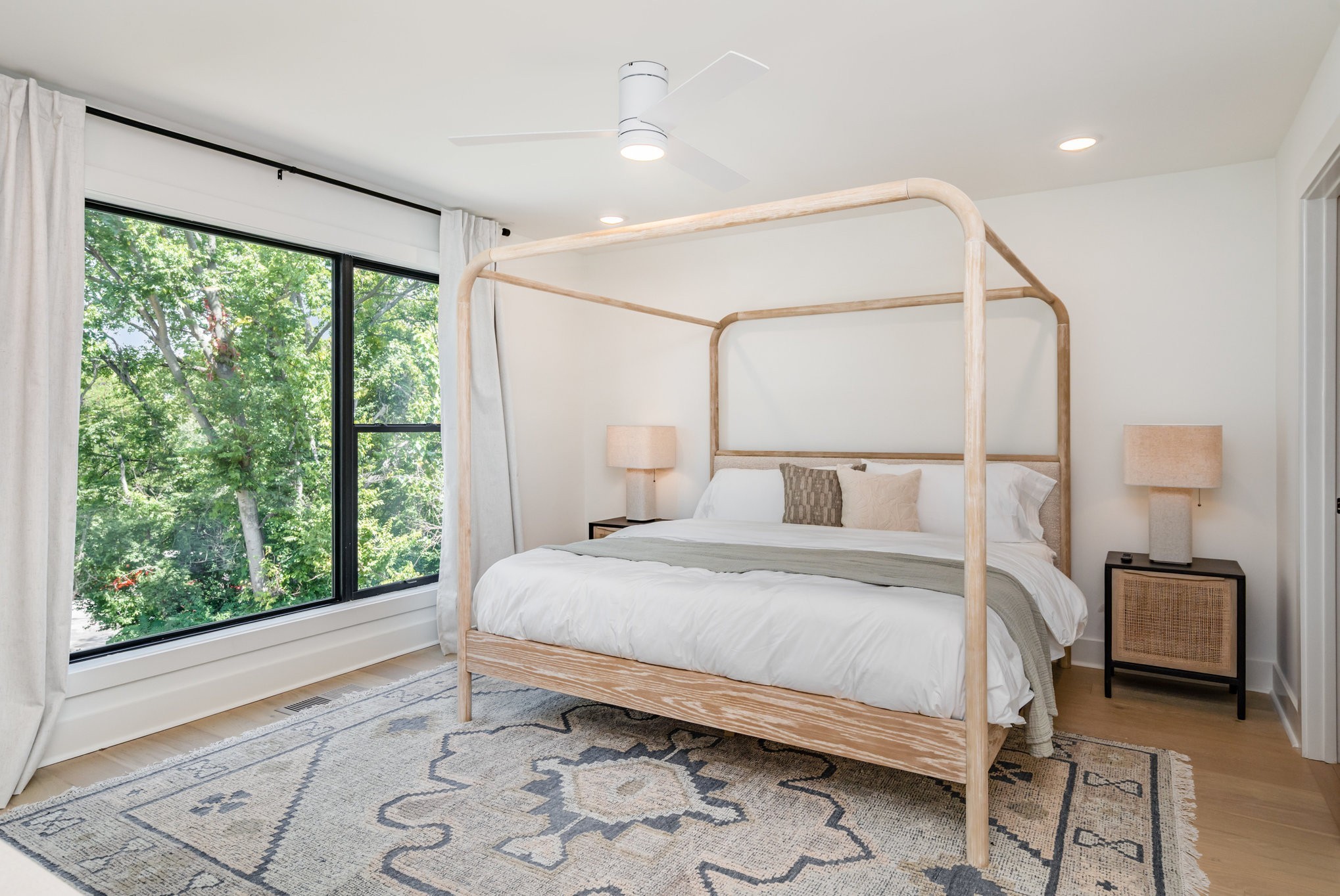 542 D Rosedale Avenue, Unit 7 Nashville, TN 37211 - Photo 11 of 33 a bedroom with a large bed and a large window