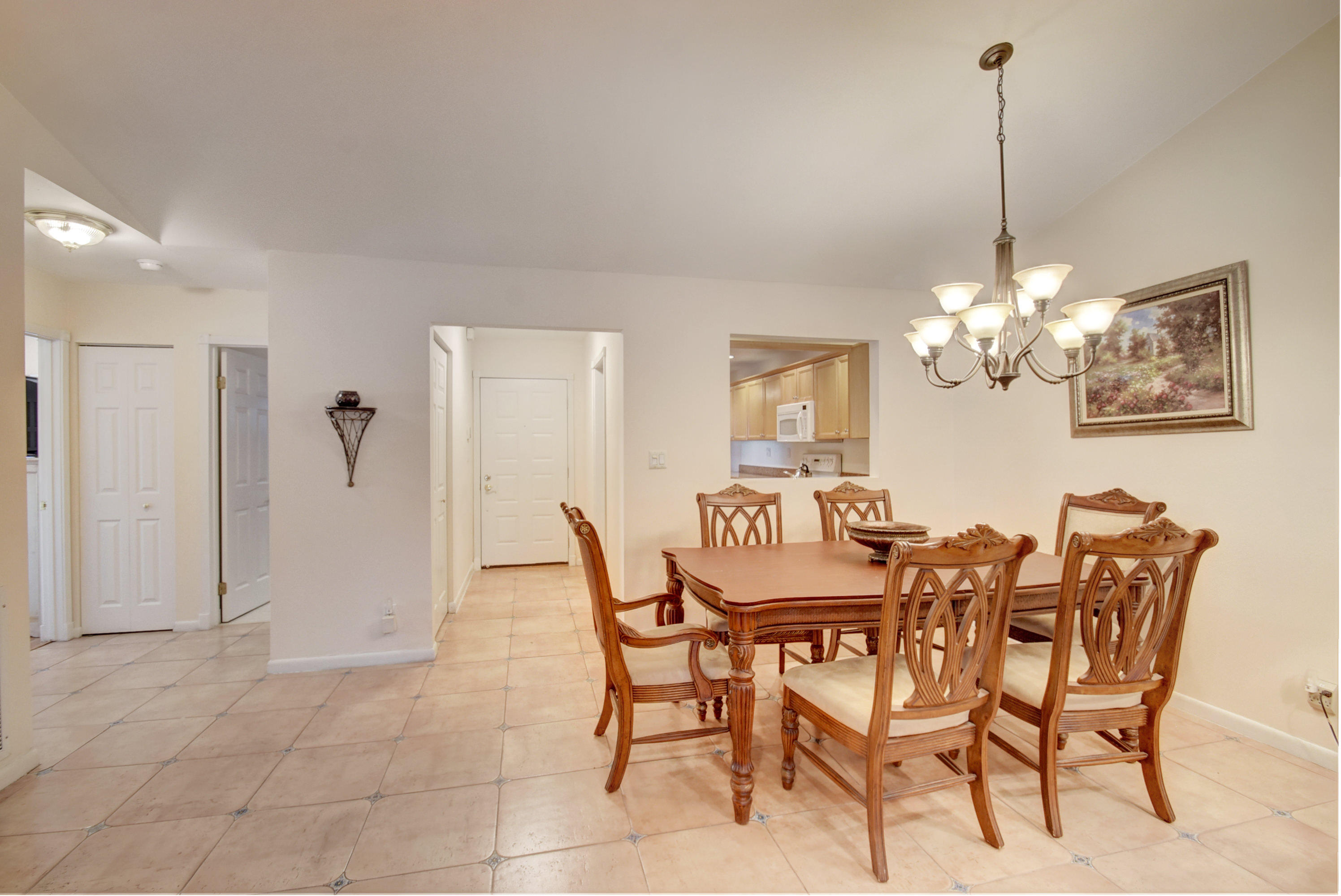 21609 Altamira Avenue Boca Raton, FL 33433 - Photo 5 of 25 DINING AREA