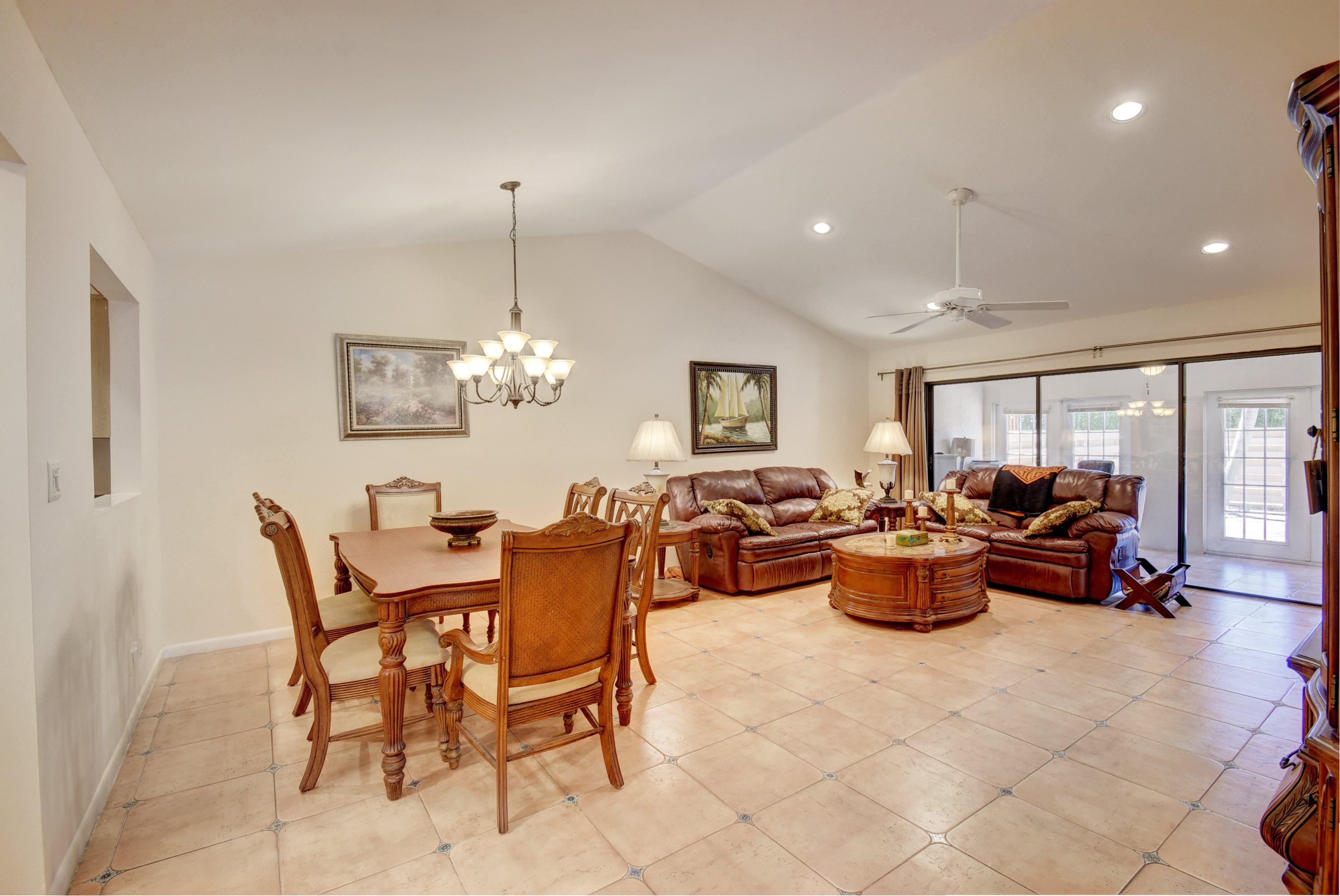 21609 Altamira Avenue Boca Raton, FL 33433 - Photo 6 of 25 DINING & LIVING AREA
