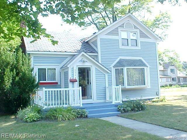 522 East Clinton Street Howell, MI 48843 - Photo 1 of 7