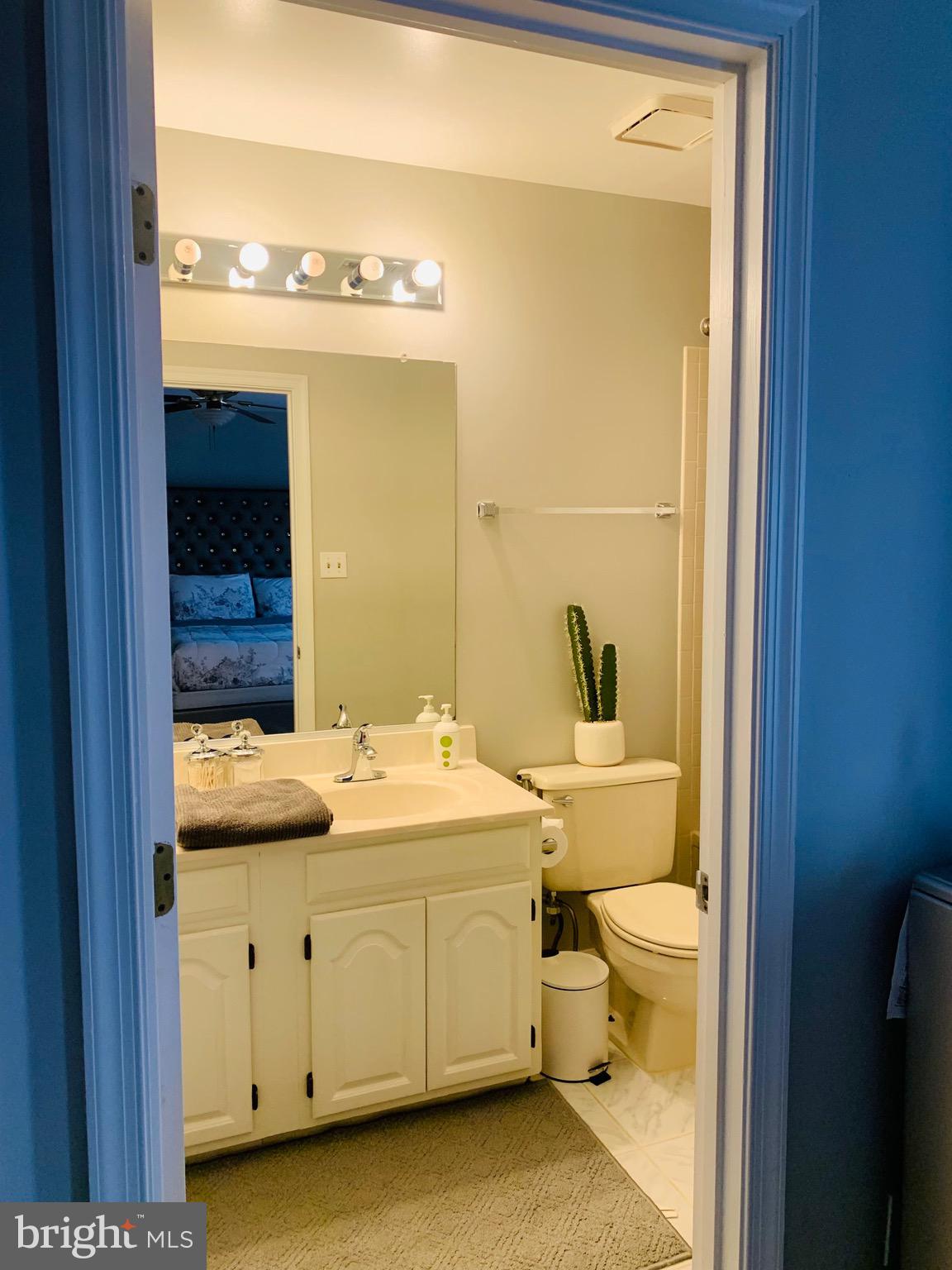 14162 Compton Valley Way Centreville, VA 20121 - Photo 24 of 36