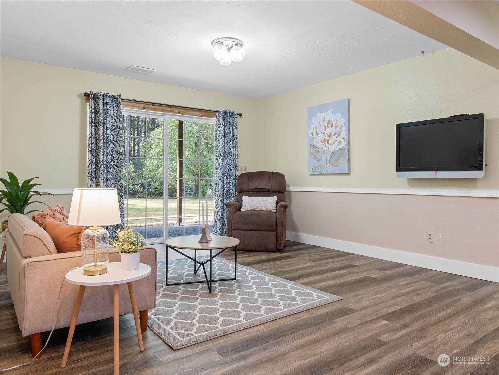 1487 Southwest Andrews Road Port Orchard, WA 98367 - Photo 30 of 38 Gallery Image 30