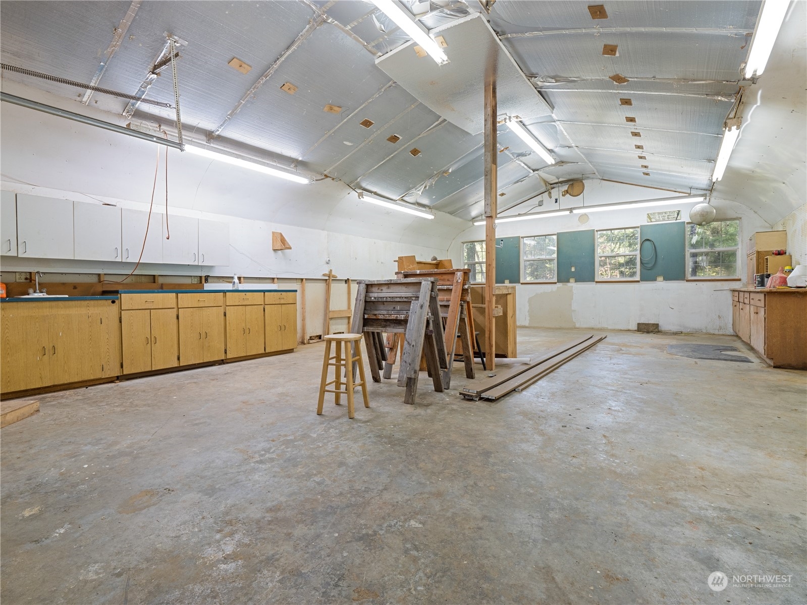 1487 Southwest Andrews Road Port Orchard, WA 98367 - Photo 34 of 38 Gallery Image 34