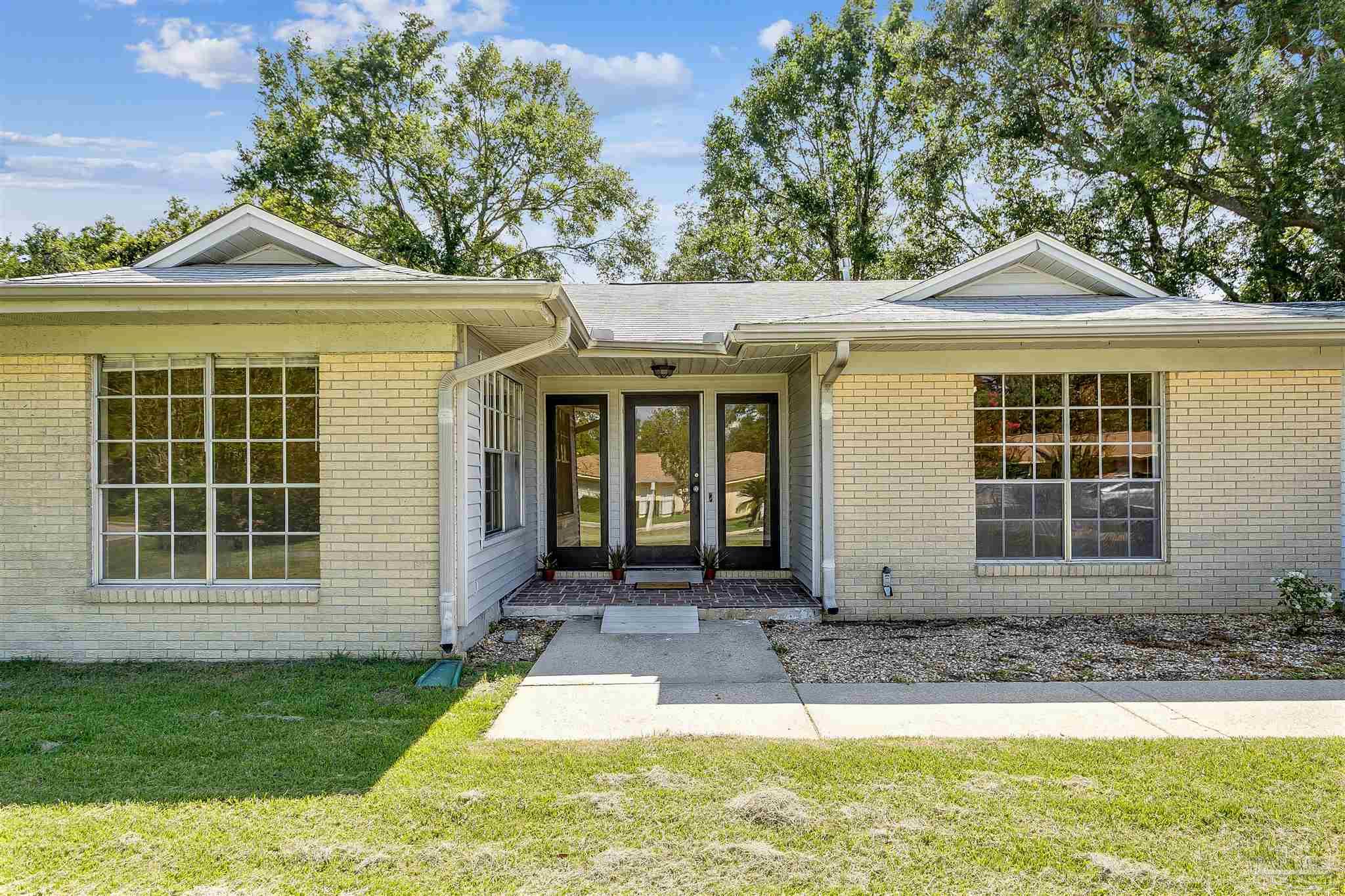 7945 Holgate Road Pensacola, FL 32514 - Photo 3 of 30 Gallery Image 3