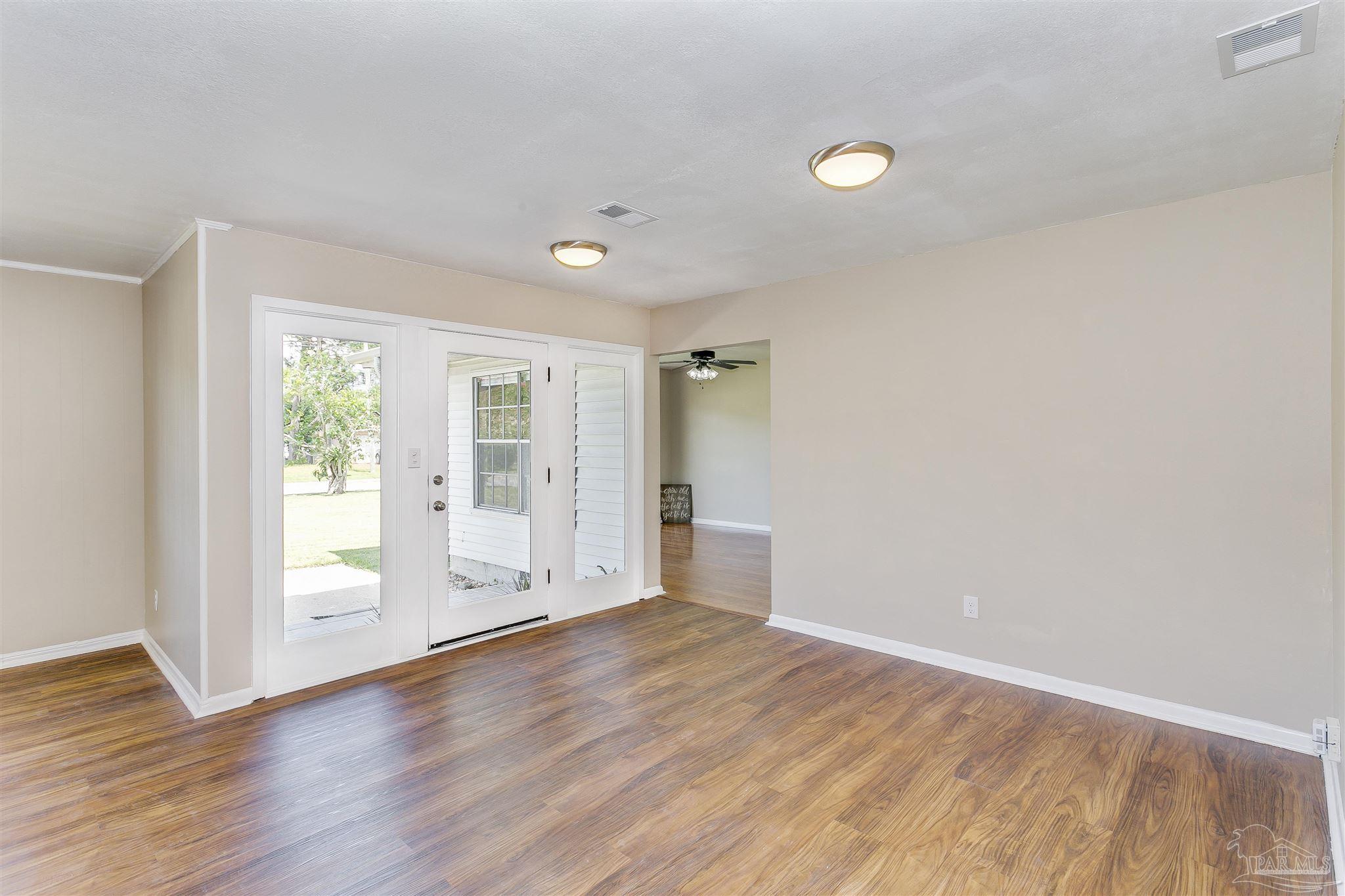 7945 Holgate Road Pensacola, FL 32514 - Photo 5 of 30 Gallery Image 5