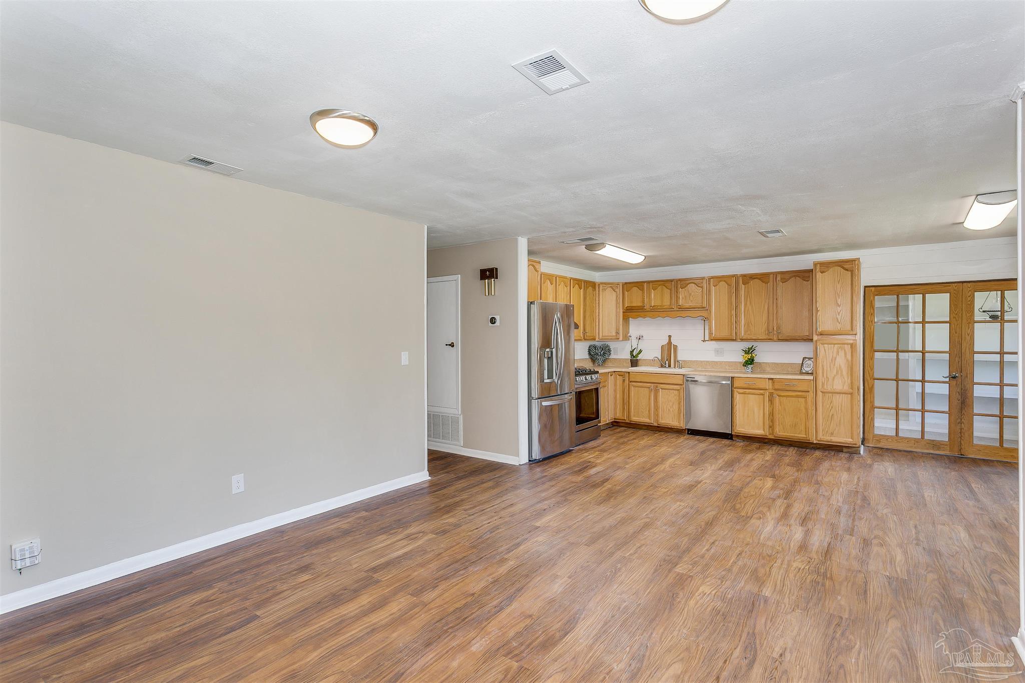 7945 Holgate Road Pensacola, FL 32514 - Photo 6 of 30 Gallery Image 6