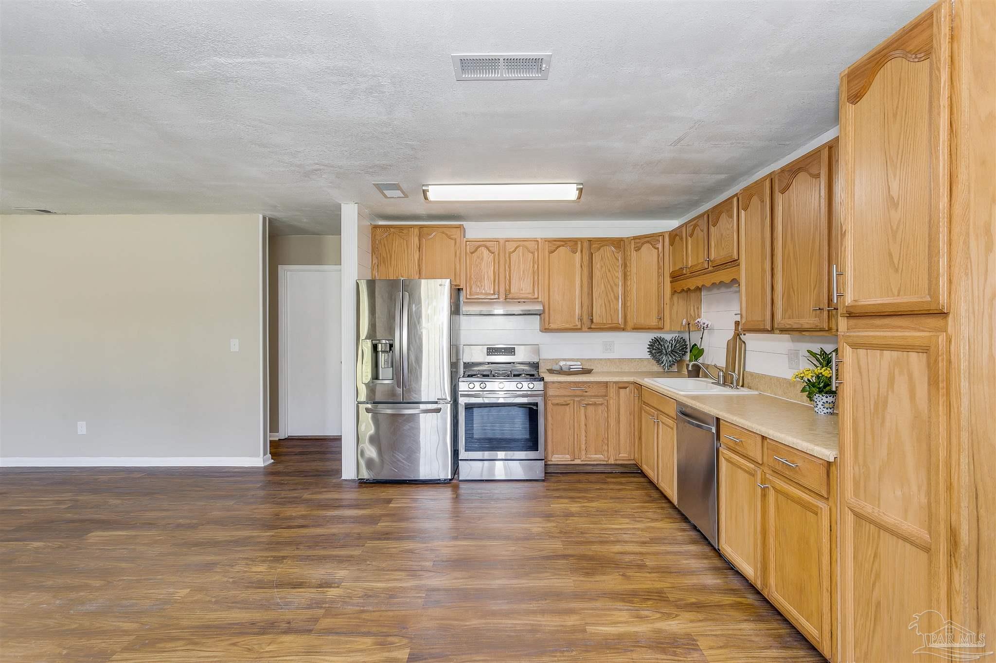 7945 Holgate Road Pensacola, FL 32514 - Photo 9 of 30 Gallery Image 9