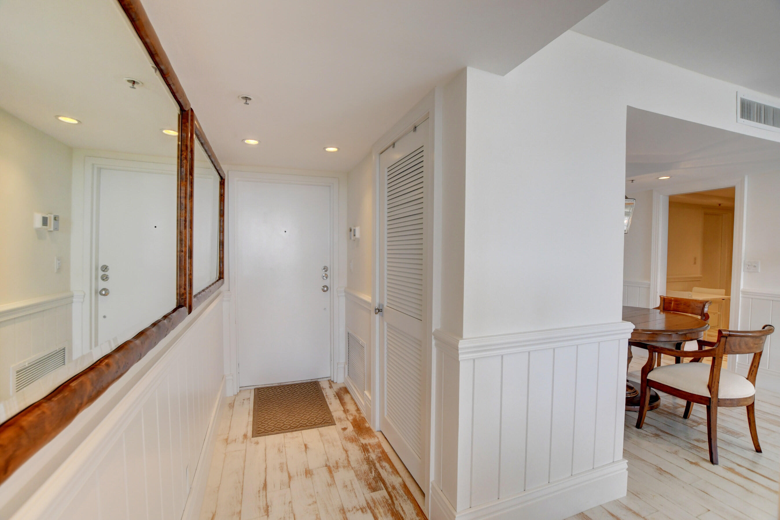 7738 Lakeside Boulevard, Unit 386 Boca Raton, FL 33434 - Photo 1 of 31 Entry