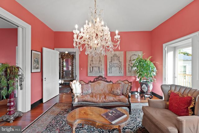 $1,925,000 | 526 Queen Street, Alexandria, VA 22314