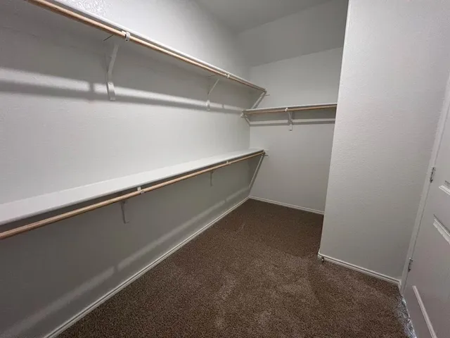 $1,995 | 913 Beverly Drive, Cleburne, TX 76033