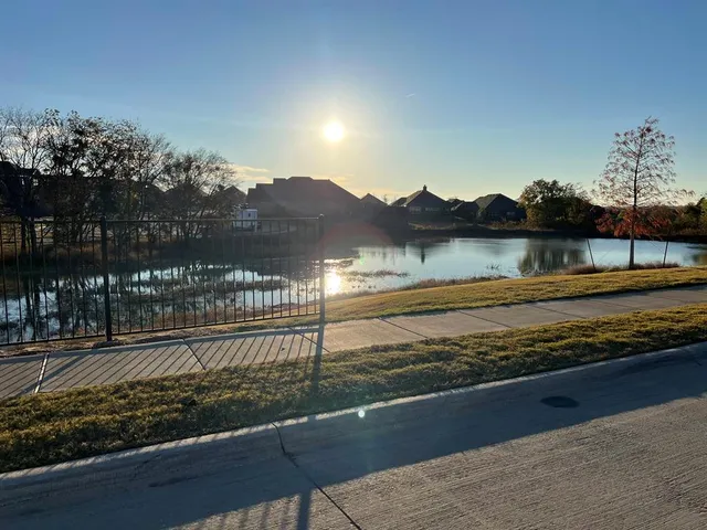 $1,995 | 913 Beverly Drive, Cleburne, TX 76033