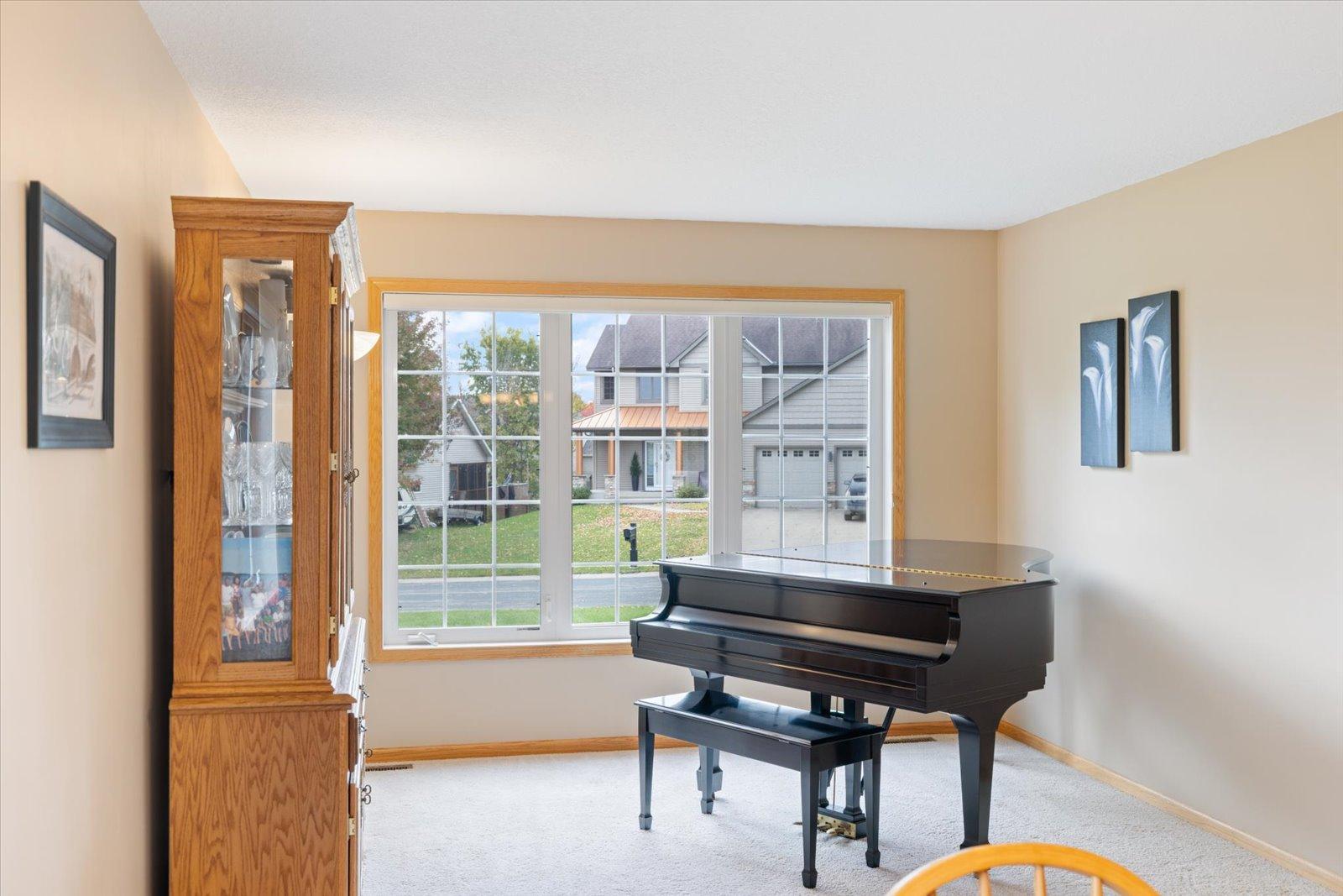 636 Ridgewood Lane Delano, MN 55328 - Photo 5 of 44