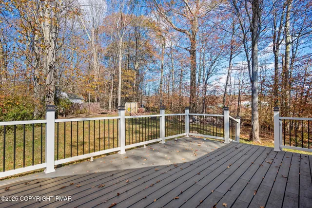 $1,800 | 202 Palomino Place, Tobyhanna, PA 18466