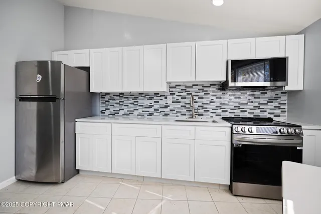 $1,800 | 202 Palomino Place, Tobyhanna, PA 18466