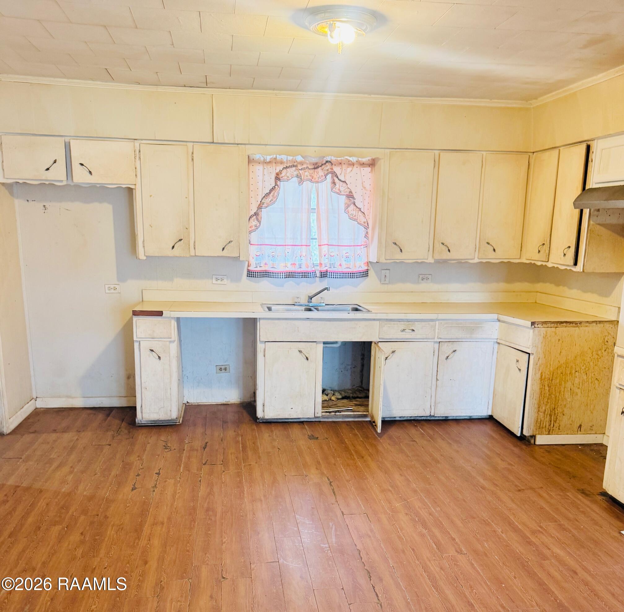 860 Landry Street Breaux Bridge, LA 70517 - Photo 2 of 11 Kitchen