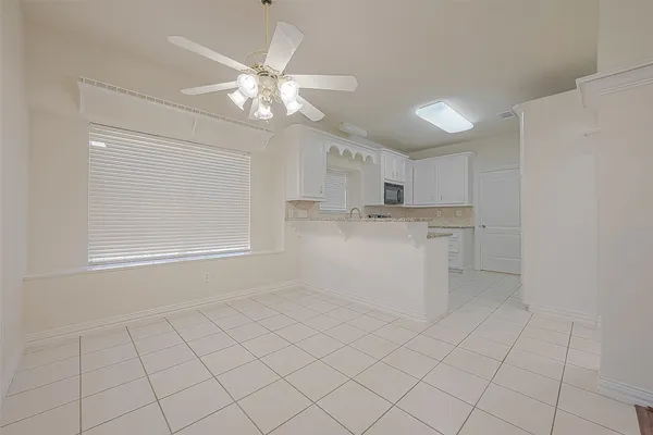 $2,495 | 1189 Lovett Street, Tomball, TX 77375