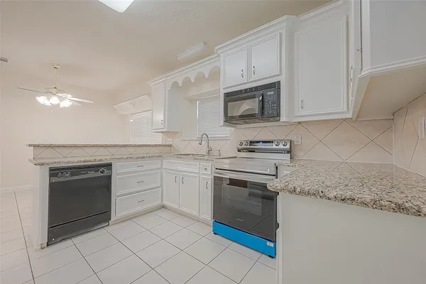 $2,495 | 1189 Lovett Street, Tomball, TX 77375