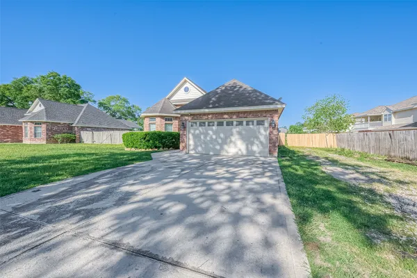 $2,495 | 1189 Lovett Street, Tomball, TX 77375