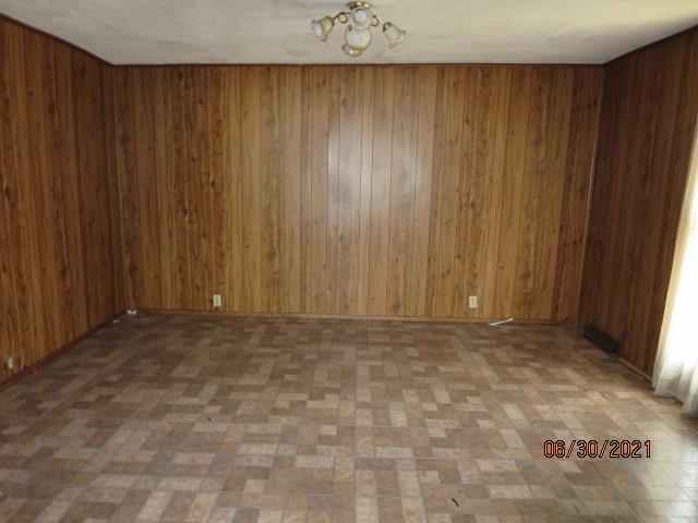 229 Nettleton Street Mount Vernon, IN 47620 - Photo 3 of 12