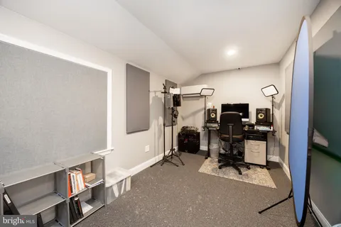 $1,500,000 | 2104 Squirrel Hill Road, Schwenksville, PA 19473