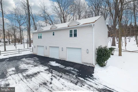 $1,500,000 | 2104 Squirrel Hill Road, Schwenksville, PA 19473