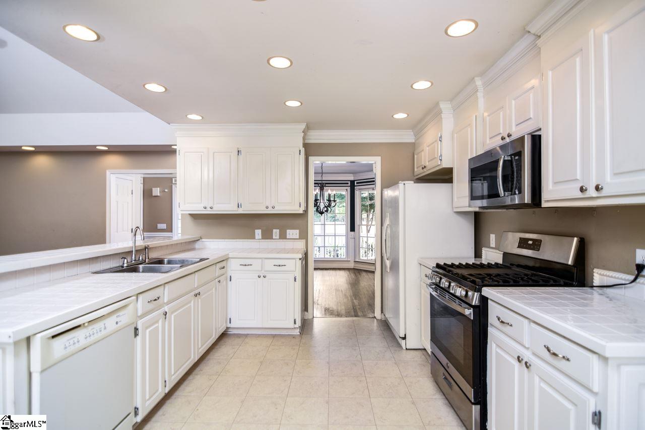 321 Grey Road Pelzer, SC 29669 - Photo 8 of 36
