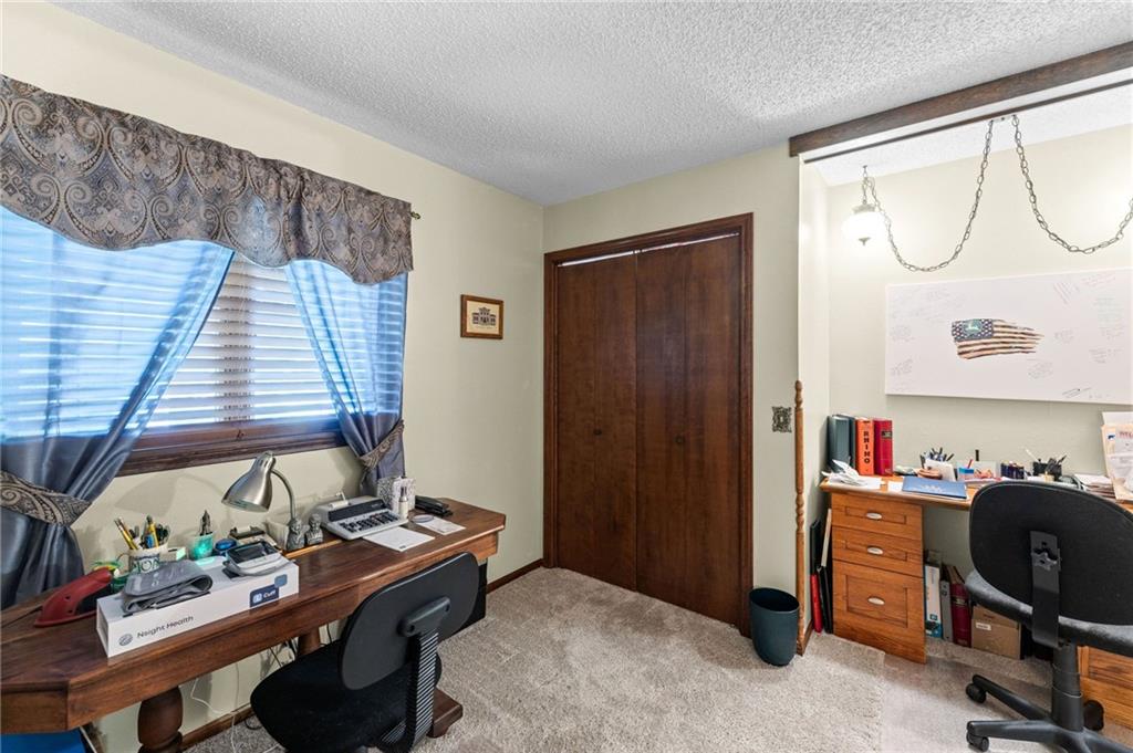 21 West Edwards Street Iola, KS 66749 - Photo 23 of 64
