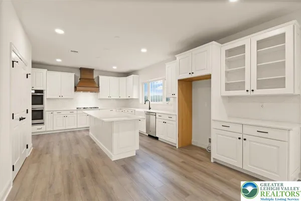 $1,094,015 | 3237 Michaels School Road, Unit 9, Nazareth, PA 18064