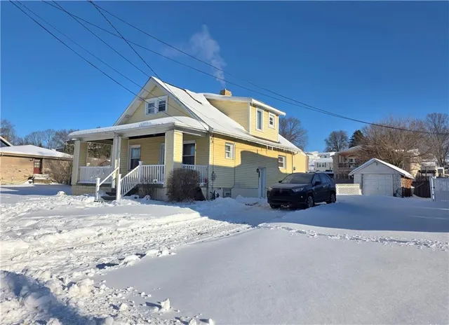 $159,900 | 204 Fayette Avenue, Oakdale, PA 15071