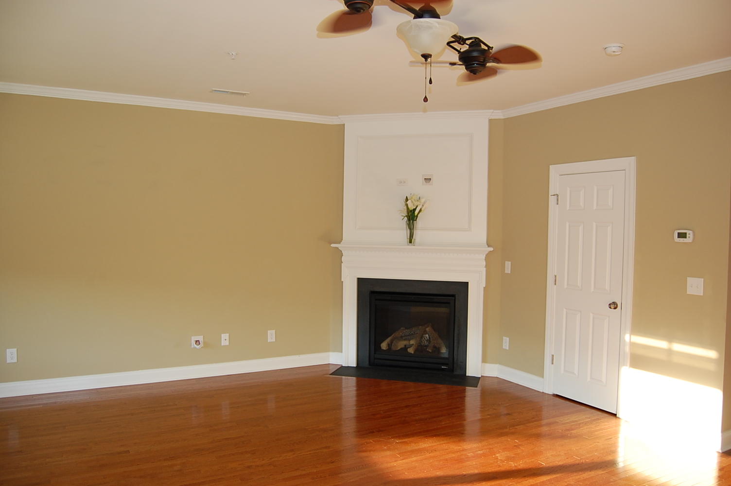 4016 Conant Road Mount Pleasant, SC 29466 - Photo 3 of 26 Great room