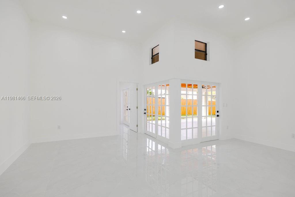 8940 Southwest 4th Terrace Miami, FL 33174 - Photo 4 of 31