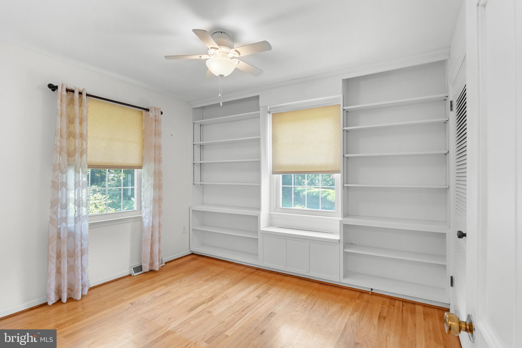 10 Cohee Circle Wilmington, DE 19803 - Photo 24 of 30 a view of an empty room with a window