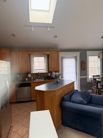 13 Stuart Street Oxford, MA 01540 - Photo 18 of 33