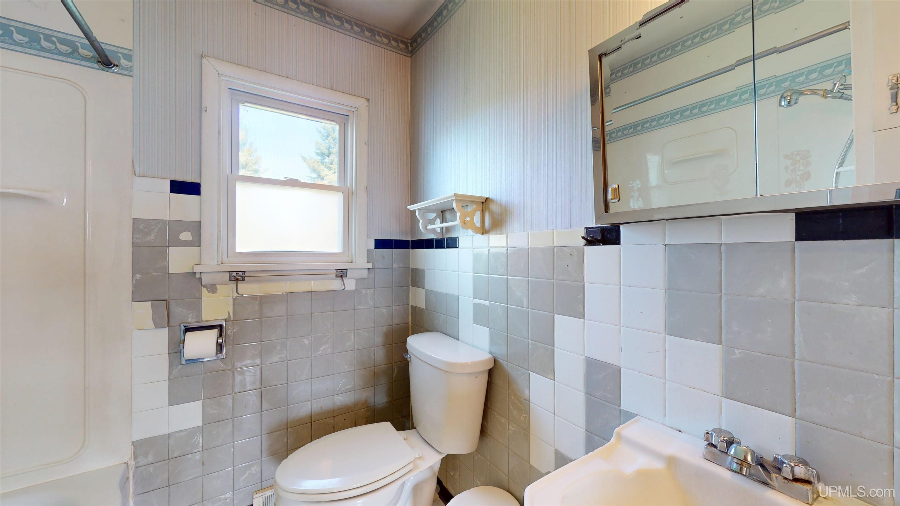 80 3rd Street South Range, MI 49963 - Photo 10 of 33