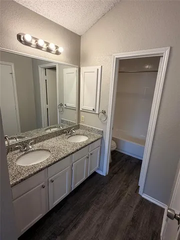 $2,150 | 201 Valley Spring Drive, Arlington, TX 76018