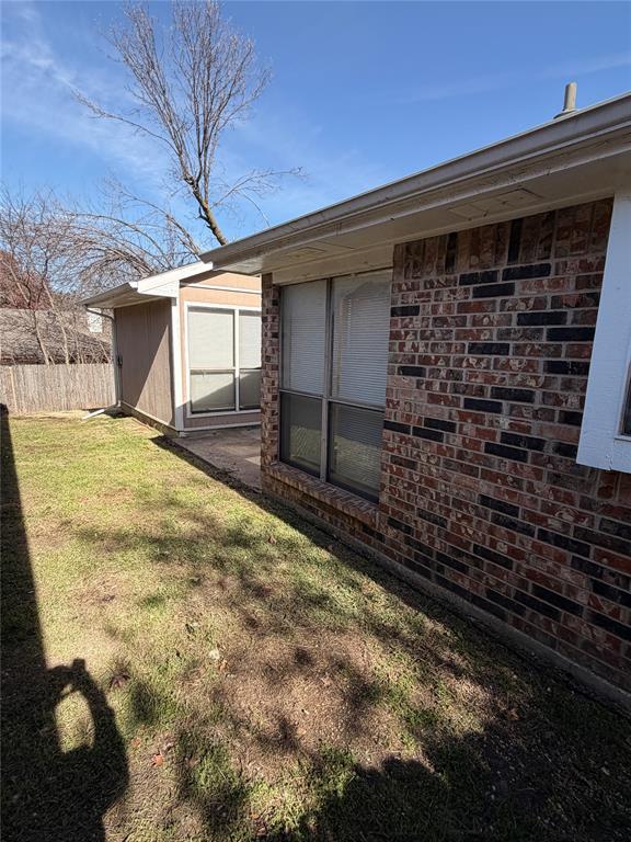 201 Valley Spring Drive Arlington, TX 76018 - Photo 21 of 21