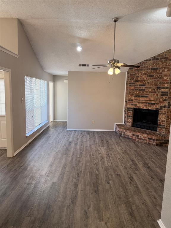 201 Valley Spring Drive Arlington, TX 76018 - Photo 4 of 21