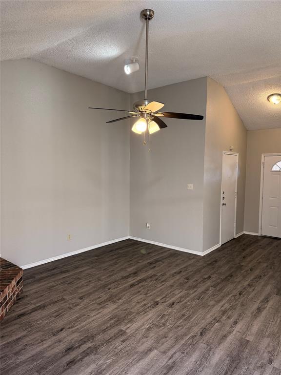 201 Valley Spring Drive Arlington, TX 76018 - Photo 6 of 21