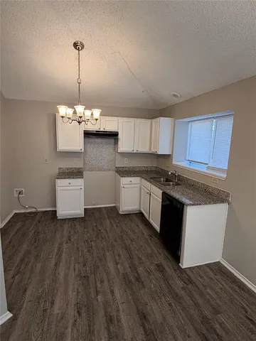 $2,150 | 201 Valley Spring Drive, Arlington, TX 76018