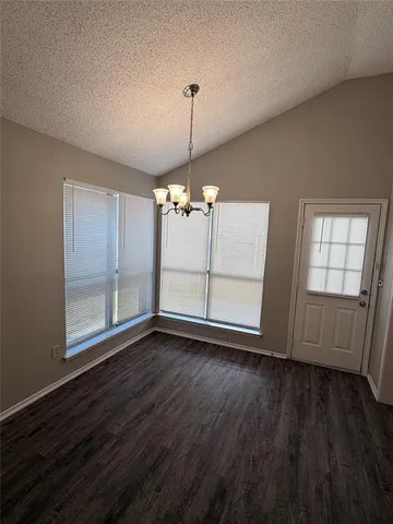 $2,150 | 201 Valley Spring Drive, Arlington, TX 76018