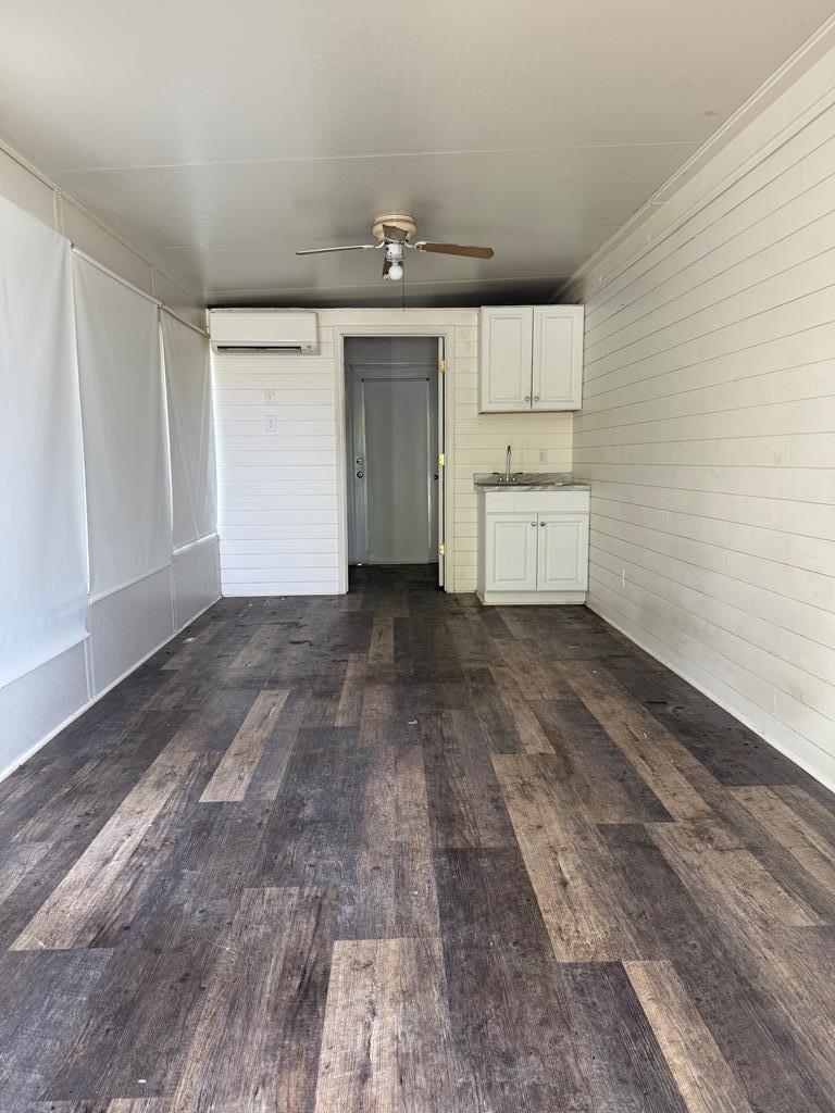 2915 Riverside Drive Kerrville, TX 78028 - Photo 16 of 47