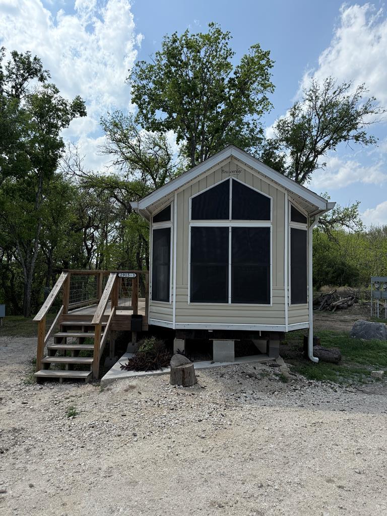 2915 Riverside Drive Kerrville, TX 78028 - Photo 2 of 47