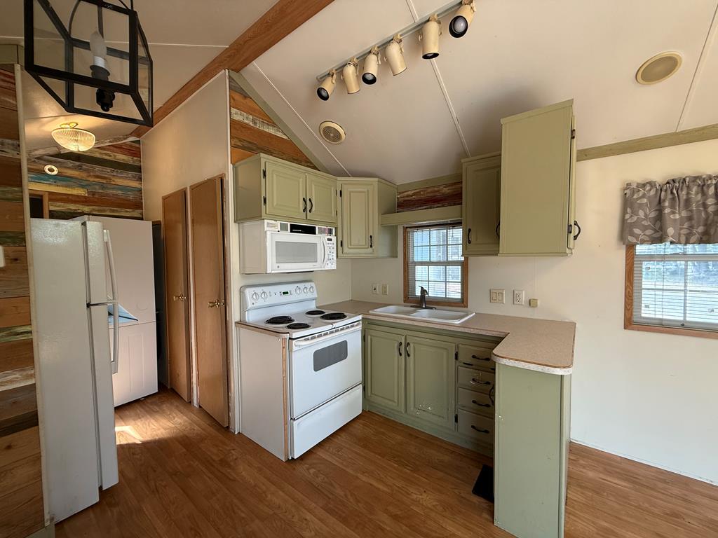 2915 Riverside Drive Kerrville, TX 78028 - Photo 26 of 47